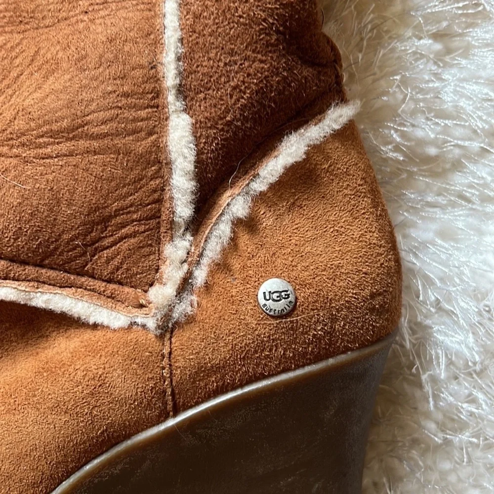UGG Josyln fawn suede fleece lined wedge heel boots sz9